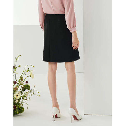 EITIE爱特爱秋季新款时尚通勤显瘦A字百搭不规则下摆半身裙女 商品图4