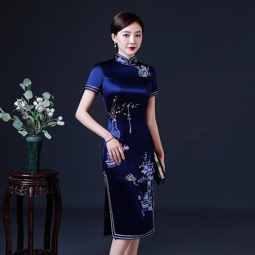 上海旗袍厂LHS-2039年轻旗袍2021新款气质中年妈妈婚礼礼服洋气夏装优雅中国风连衣裙 商品图2