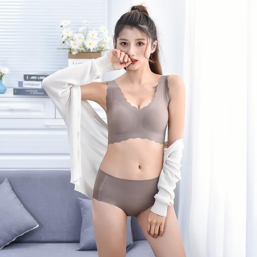 现货～欧阳娜娜同款snugubras内衣女无尺码深V小浪花无钢圈美背文胸内衣套装同厂代工两套装（下单备注颜色） 商品图1