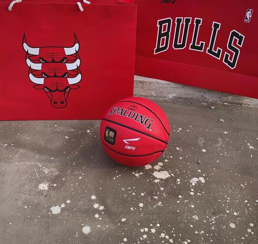 预售|SMFK公牛纪念篮球 红色T0005BUR  .潮快闪[福利品] 商品图3