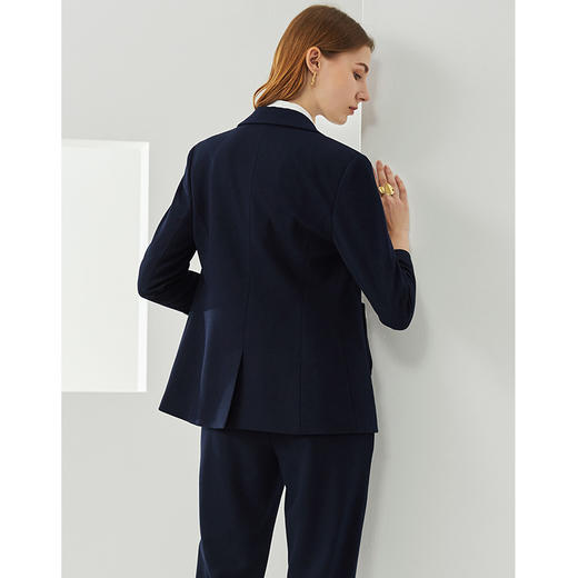 EITIE爱特爱秋季新款时尚帅气中性百搭显瘦收腰职业西装外套C2103806 商品图4