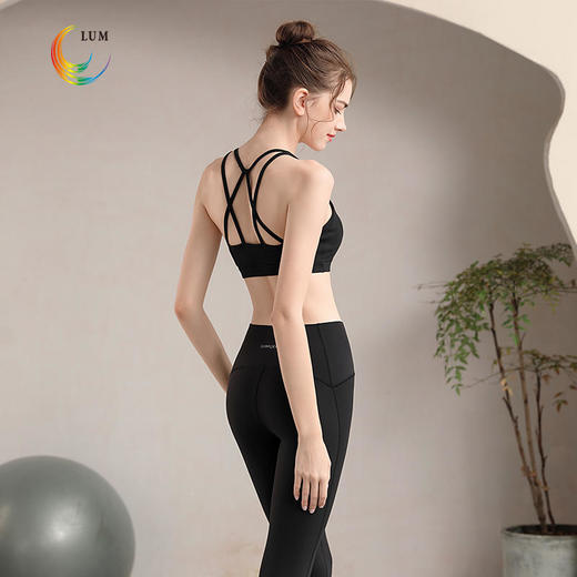 LUM19163露檬新款瑜伽背心（含胸垫） 商品图1