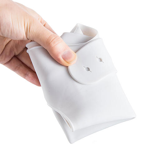 （清仓秒杀）加拿大Glitter&Spice咕哩派宝宝硅胶围兜 商品图1