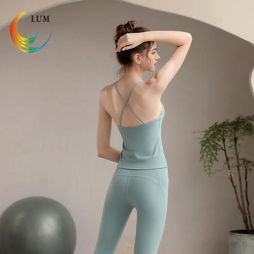 LUM29776露檬瑜伽新款瑜伽背心（含胸垫） 商品图0