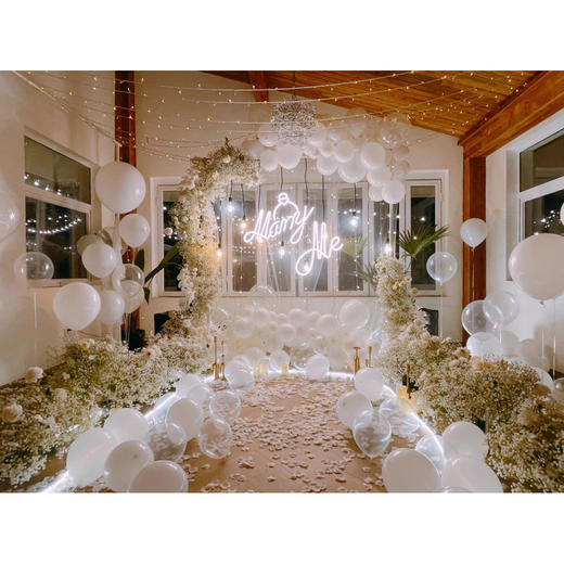 【流星花园】鲜花气球求婚布置 商品图1