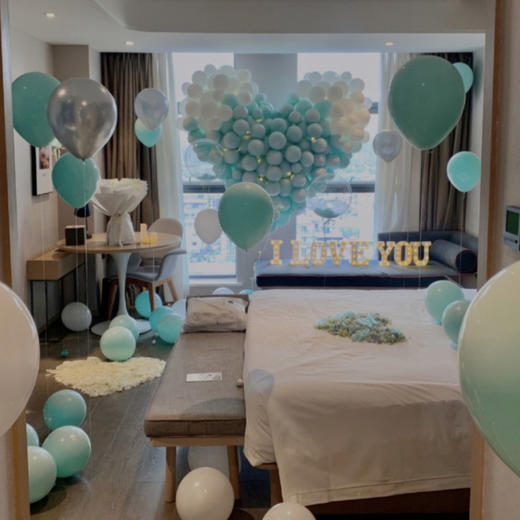 【薄荷之心】鲜花气球求婚布置 商品图0