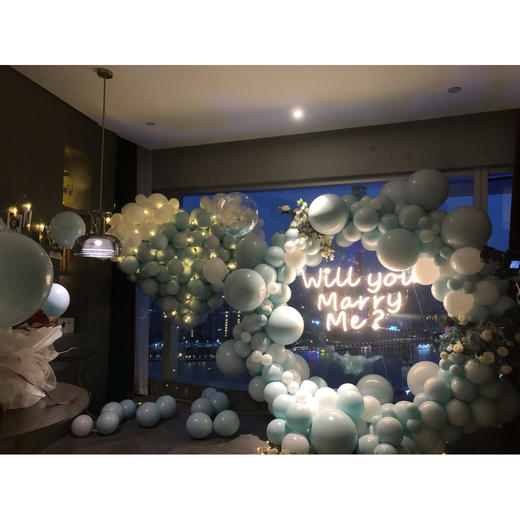 【我愿意】鲜花气球求婚布置 商品图1