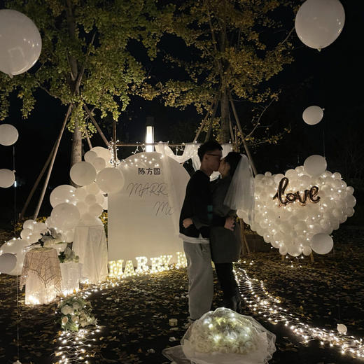 【星空之恋】鲜花气球求婚布置 商品图2