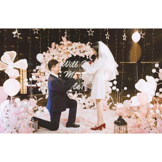 【花色海洋】鲜花气球求婚布置 商品图3