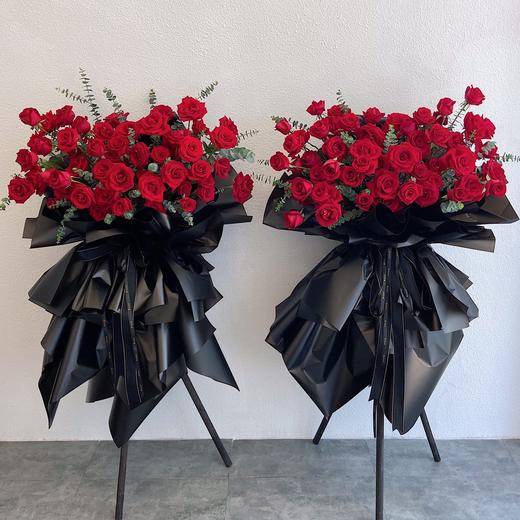 经典红黑色系开业庆典花篮一对 商品图0