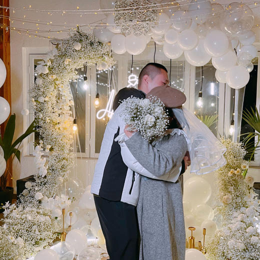 【流星花园】鲜花气球求婚布置 商品图3