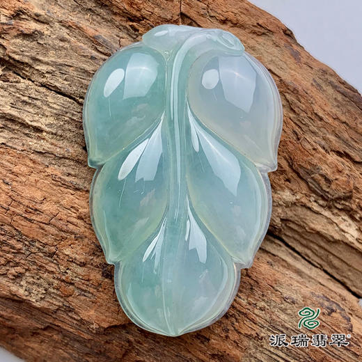 派瑞翡翠 翡翠挂件 糯种 淡绿色 商品图3