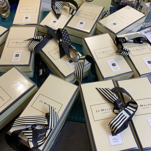 168🉐️包邮抽香水盲盒，内含2瓶大瓶正装！！！
香水新手盲入好选择👍 商品图2