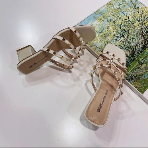 西村名物2021年夏新款铆钉外穿百搭粗跟时尚凉拖鞋T21BJ23741 商品图2