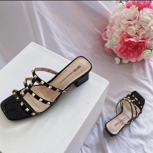 西村名物2021年夏新款铆钉外穿百搭粗跟时尚凉拖鞋T21BJ23741 商品图1