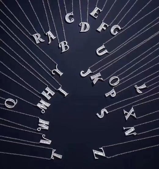 《妻子浪漫旅行✈️》带火的字母项链，还没入手的就out啦韩国东大门925银饰随机发 商品图3