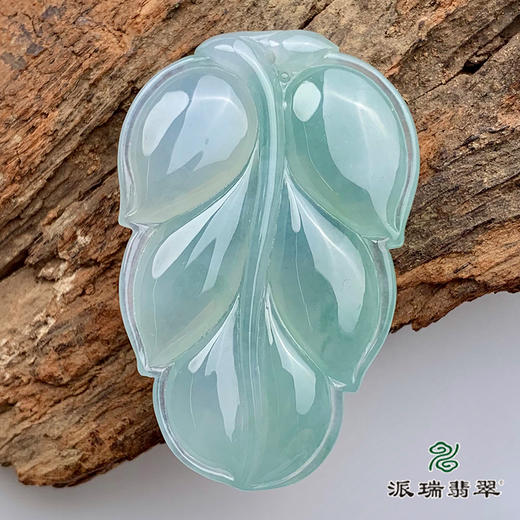 派瑞翡翠 翡翠挂件 糯种 淡绿色 商品图1