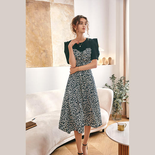 欧芮儿碎花雪纺连衣裙2021新夏收腰显瘦经典复古黑白气质垂坠感裙 商品图2