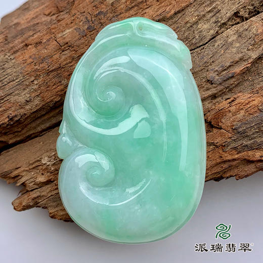 派瑞翡翠 翡翠挂件 糯种 绿色 商品图0
