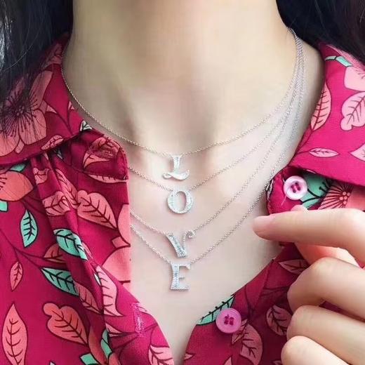 《妻子浪漫旅行✈️》带火的字母项链，还没入手的就out啦韩国东大门925银饰随机发 商品图1