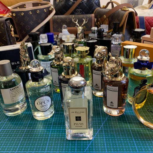 168🉐️包邮抽香水盲盒，内含2瓶大瓶正装！！！
香水新手盲入好选择👍 商品图10