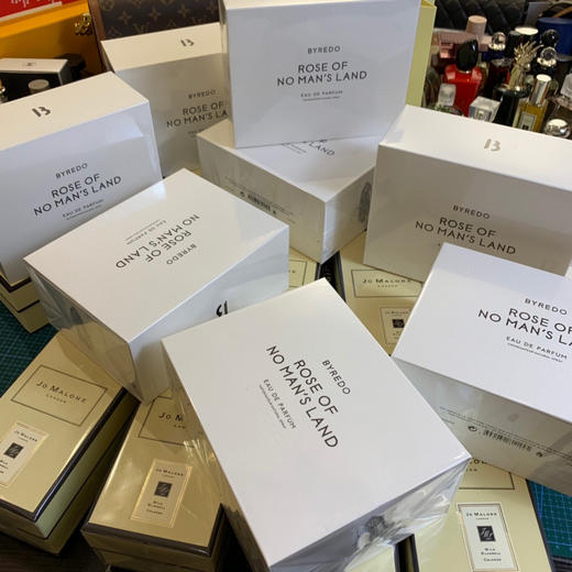 168🉐️包邮抽香水盲盒，内含2瓶大瓶正装！！！
香水新手盲入好选择👍 商品图11