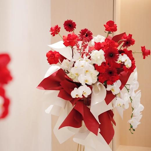 蹁跹-红白色系蝴蝶兰高端开业庆典花篮一对 商品图5