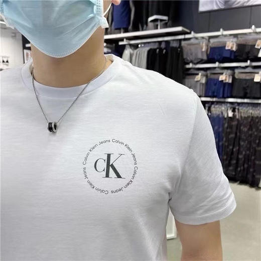 【夏日新品折扣】¥298/件美国🇺🇸直邮Calvin Klein /CK 新品男士小Logo休闲纯棉短袖T恤 商品图4