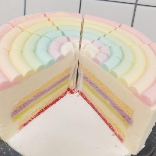彩虹千层蛋糕（8寸） 进口动物奶油-提前2小时预定 商品图0