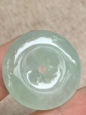 7月上新|翡翠平安扣，中国传统玉饰品