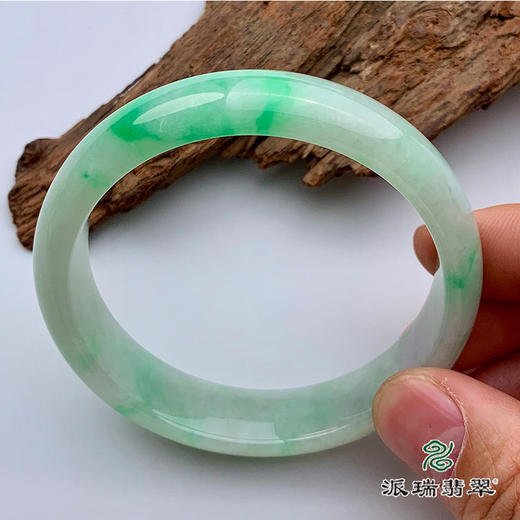 派瑞翡翠 翡翠手镯 糯种 绿色 商品图0