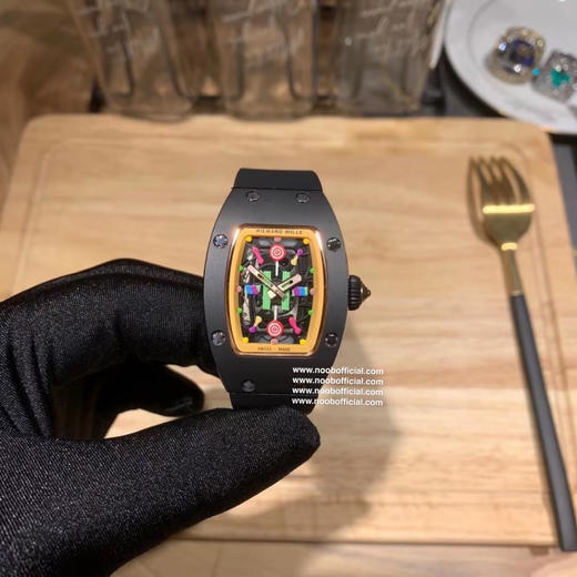 理查德米勒 RichardMille RM07糖果棉花糖 碳纤维/黑白陶瓷表壳 最新爆款 bon bon系列稀有的作品！克服传统工艺打破模式！ 商品图0