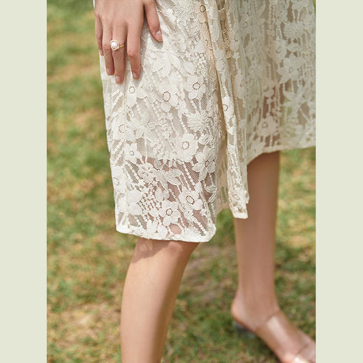 欧芮儿蕾丝连衣裙2021新款收腰显瘦法式v领小个子气质复古裙 商品图1