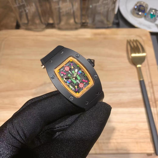理查德米勒 RichardMille RM07糖果棉花糖 碳纤维/黑白陶瓷表壳 最新爆款 bon bon系列稀有的作品！克服传统工艺打破模式！ 商品图8