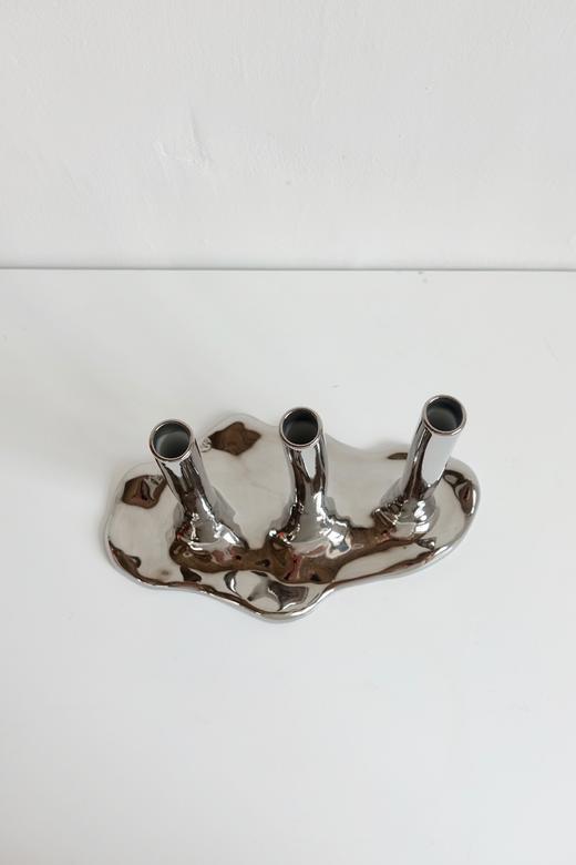 艺术家王画烛台作品-有根的花 商品图2