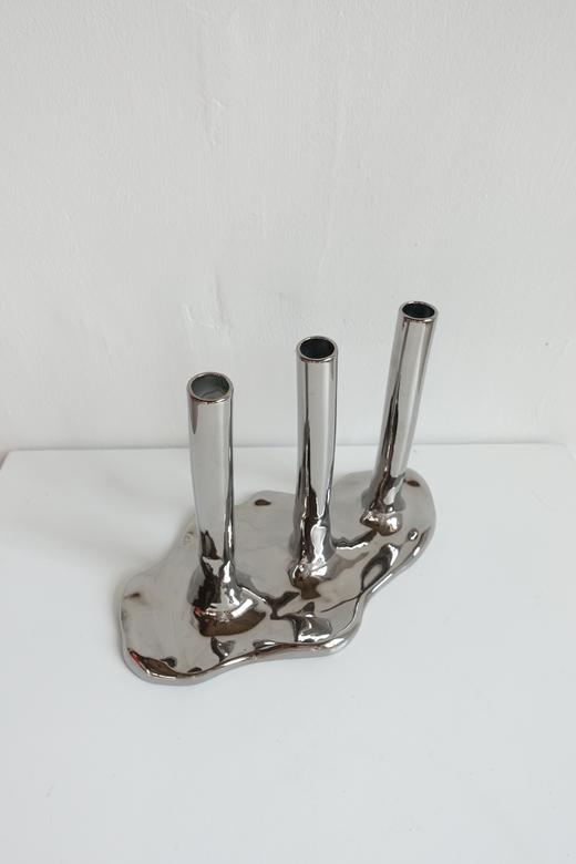 艺术家王画烛台作品-有根的花 商品图10