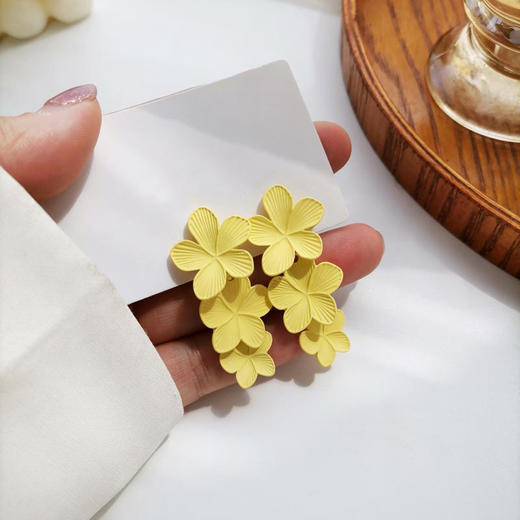 【简约气质耳饰】花朵耳坠女ins925银耳钉设计感复古耳环时尚饰品 商品图0