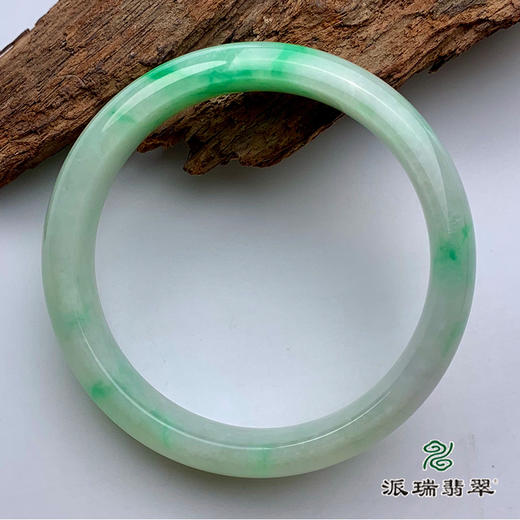 派瑞翡翠 翡翠手镯 糯种 绿色 商品图3