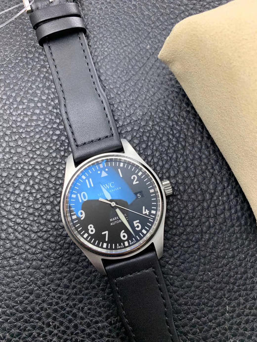 V7厂神器重磅力推，良心升级IWC飞行员马克十八系列级副本V2升级如下：1.秒针针孔升级同步原装小帽子结构 商品图13