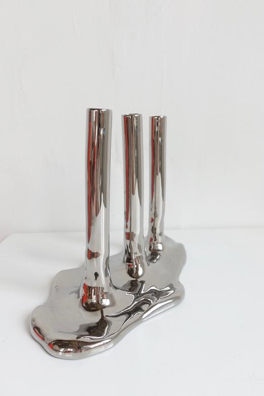 艺术家王画烛台作品-有根的花 商品图7