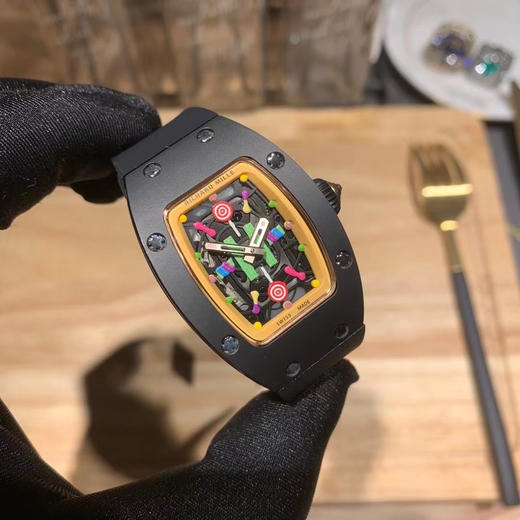 理查德米勒 RichardMille RM07糖果棉花糖 碳纤维/黑白陶瓷表壳 最新爆款 bon bon系列稀有的作品！克服传统工艺打破模式！ 商品图5