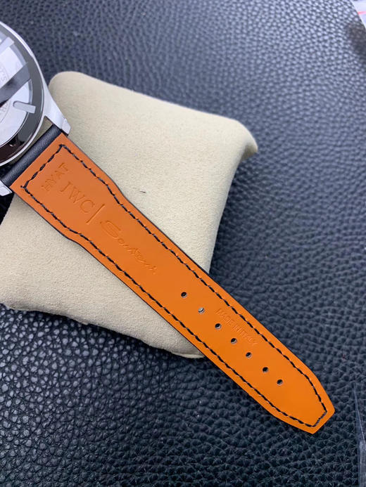 V7厂神器重磅力推，良心升级IWC飞行员马克十八系列级副本V2升级如下：1.秒针针孔升级同步原装小帽子结构 商品图10