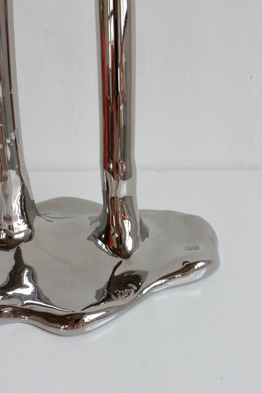 艺术家王画烛台作品-有根的花 商品图3