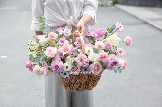 Flowerbene【花有独钟】私人定制 鲜花手提篮 商品图0