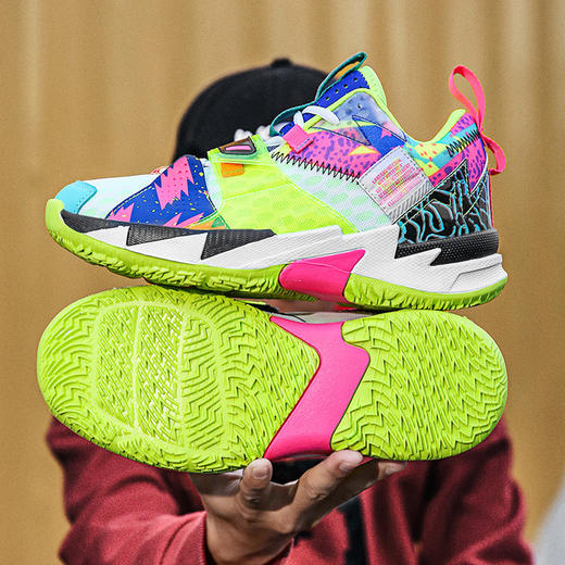 【篮球鞋】运动鸳鸯中高帮篮球鞋 商品图1