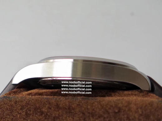 V7厂神器重磅力推，良心升级IWC飞行员马克十八系列级副本V2升级如下：1.秒针针孔升级同步原装小帽子结构 商品图7