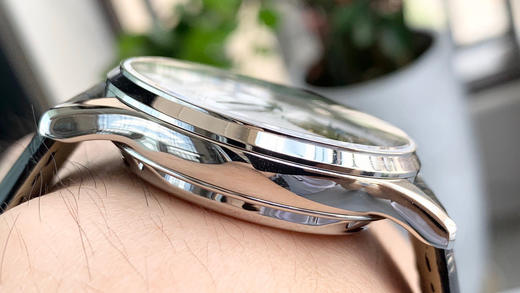 【贵重物品】积家Master大师系列 真陀飞轮男士腕表 搭载定制真飞轮全自动机械机芯 商品图3