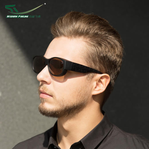 马踏飞燕多功能墨镜+套镜组合，再赠送车载眼镜夹，美观、时尚、大气，全能太阳镜，偏光镜+遮阳镜+夜视镜与一体，一幅可以从早带到晚的墨镜D 商品图1