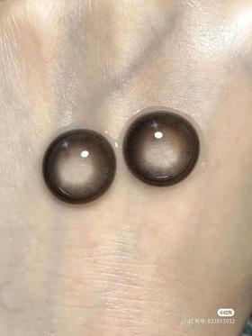 【小红书推荐款】medusee 极简星星黑  ，年抛/直径14.0/着色13.4,158/一副，258/两副再送护理液一瓶，298/三副送护理液一瓶（商品详情任选）