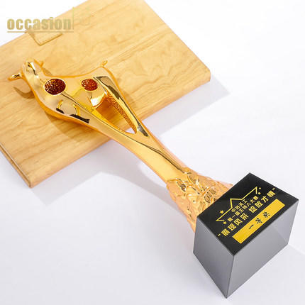 奖杯定制定做牛2021新款高档荣誉表彰奖品纪念品优秀员工比赛刻字 商品图2